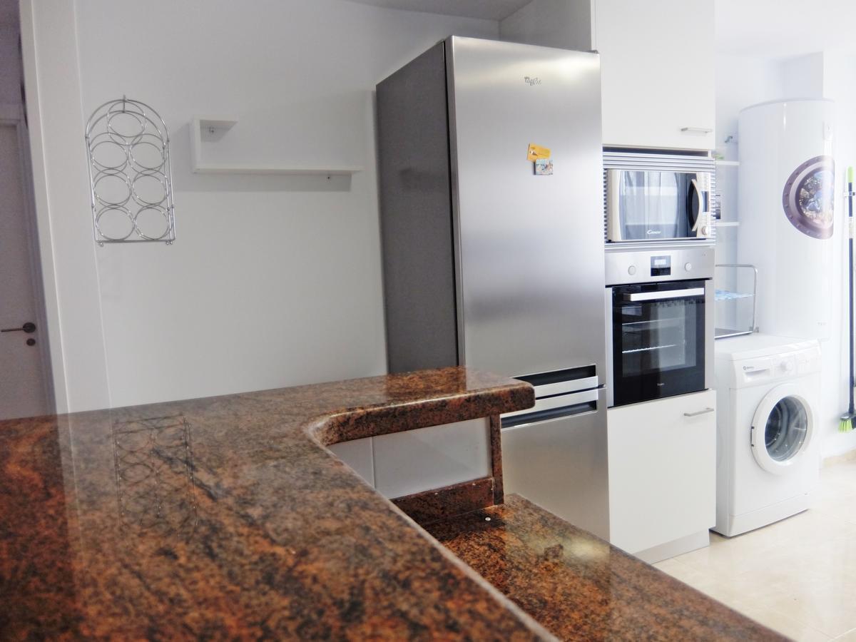Apartamento Familiar Junto A La Playa De San Fernando - Олива Екстериор снимка