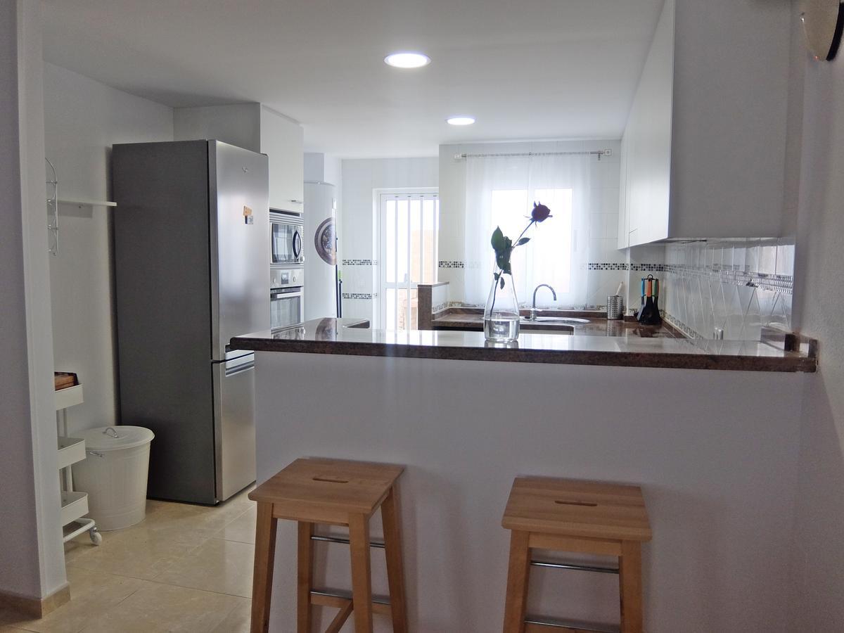 Apartamento Familiar Junto A La Playa De San Fernando - Олива Екстериор снимка