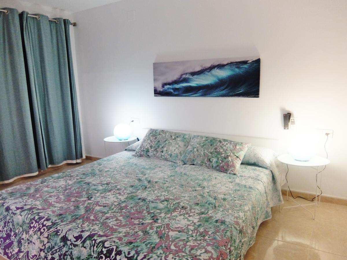 Apartamento Familiar Junto A La Playa De San Fernando - Олива Екстериор снимка
